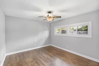 7694 View Place Drive, Springfield Township, OH 45224 - Photo 25