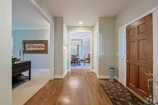 285 Ashley Ct, Wyoming, OH 45215 - Photo 7