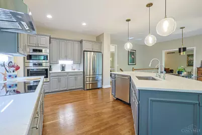 285 Ashley Court, Wyoming, OH 45215 - Photo 19