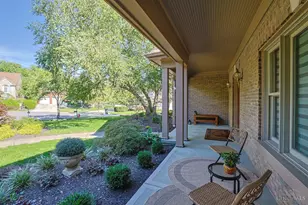 285 Ashley Ct, Wyoming, OH 45215 - Photo 3