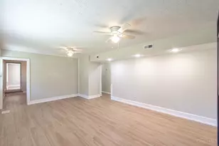 1560 Bowman Dr, Xenia, OH 45385 - Photo 3