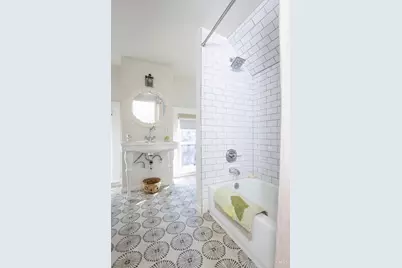2518 May Street, Cincinnati, OH 45206 - Photo 33