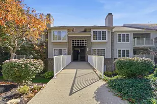 9860 Regatta Dr, Cincinnati, OH 45252 - Photo 1