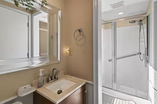 5510 Bayberry Dr, Sycamore Township, OH 45242 - Photo 11