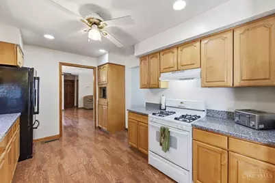 7870 Surreywood Drive, Miami Township, OH 45052 - Photo 19