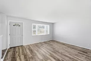 9237 Orangewood Dr, Colerain Township, OH 45231 - Photo 7