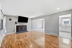 5681 Windview Dr, Green Township, OH 45248 - Photo 3