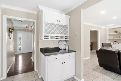 8218 Eagle Ridge Drive, West Chester, OH 45069 - Photo 19