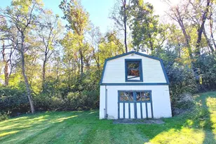 3281 Van Zandt Dr, Green Township, OH 45211 - Photo 5