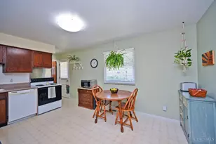 11481 Whallon Ct, Springdale, OH 45246 - Photo 9