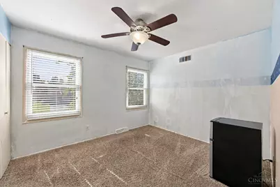 1946 Edgewater Drive, Springfield Township, OH 45240 - Photo 27