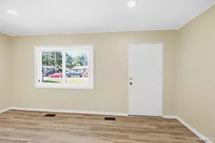 2680 Topeka St, Colerain Township, OH 45231 - Photo 5