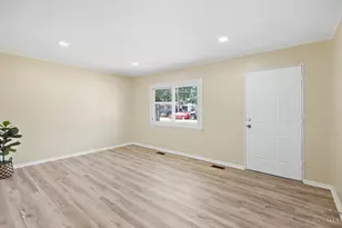 2680 Topeka St, Colerain Township, OH 45231 - Photo 7