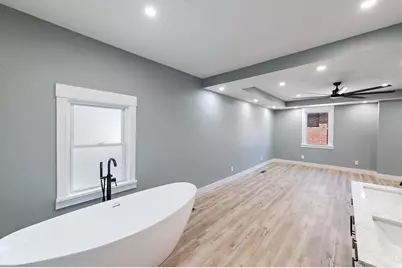 3947 Warwick Avenue, Cincinnati, OH 45229 - Photo 23