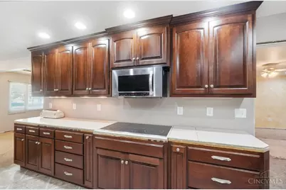 637 W Fosters Maineville Road, Hamilton Township, OH 45039 - Photo 15