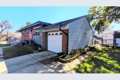 3383 Lakemeadow Court, Colerain Township, OH 45239 - Photo 3