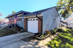 3383 Lakemeadow Ct, Colerain Township, OH 45239 - Photo 3