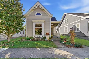 439 E Mulberry St, Lebanon, OH 45036 - Photo 1