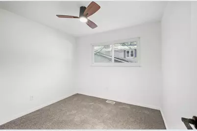 812 Yorkhaven Road, Springdale, OH 45240 - Photo 11