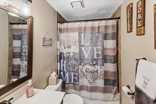 10009 Glenknoll Ct, Colerain Township, OH 45251 - Photo 21