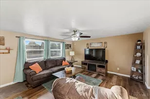 10009 Glenknoll Ct, Colerain Township, OH 45251 - Photo 5