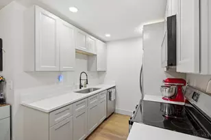 521 W Martin Luther King Dr, Cincinnati, OH 45220 - Photo 11