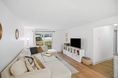 521 W Martin Luther King Drive #A8, Cincinnati, OH 45220 - Photo 13