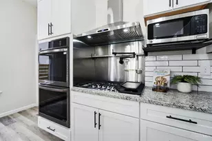 1707 Highland Ave, Cincinnati, OH 45202 - Photo 9