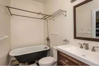 234 Donahue Street, Cincinnati, OH 45219 - Photo 9