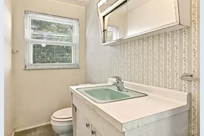 5745 Glow Court, Cincinnati, OH 45238 - Photo 17