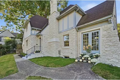 3243 Linwood Avenue, Cincinnati, OH 45226 - Photo 3