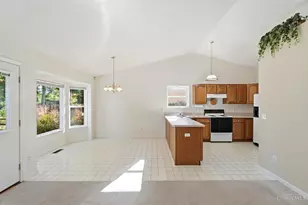 674 Parkland Dr, Union Township, OH 45244 - Photo 9