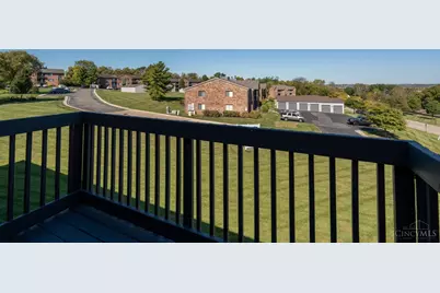 9489 Woodland Hills Drive, West Chester, OH 45011 - Photo 21