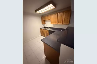 7633 Brannon Drive, Cincinnati, OH 45255 - Photo 9