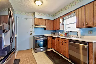 907 Waycross Road, Forest Park, OH 45240 - Photo 5