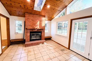 7472 Gracely Dr, Cincinnati, OH 45233 - Photo 13