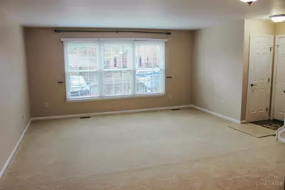 9112 Dominion Circle, Cincinnati, OH 45249 - Photo 5