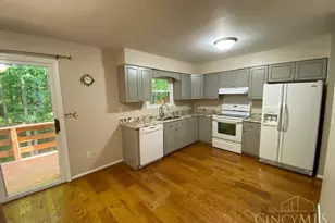 9112 Dominion Cir, Cincinnati, OH 45249 - Photo 3