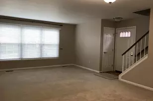 9112 Dominion Cir, Cincinnati, OH 45249 - Photo 7