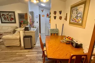 1544 W Galbraith Rd, Cincinnati, OH 45231 - Photo 3