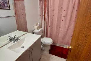 1544 W Galbraith Rd, Cincinnati, OH 45231 - Photo 9