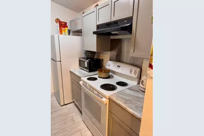 1544 W Galbraith Road #105, Cincinnati, OH 45231 - Photo 5