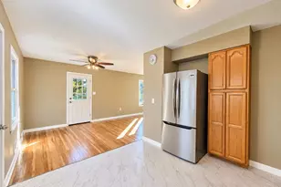 9770 Playtime Ln, Springfield Township, OH 45231 - Photo 5
