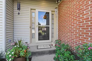 9324 Hickory Hill Ct, Loveland, OH 45140 - Photo 3
