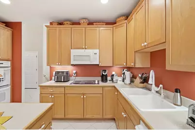 9324 Hickory Hill Court, Loveland, OH 45140 - Photo 11