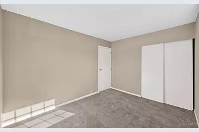 412 Hartford Drive, Hamilton, OH 45013 - Photo 13