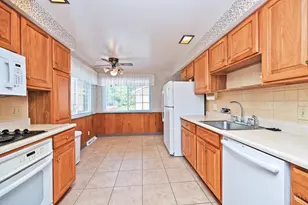 7123 Greenfringe Ln, Springfield Township, OH 45224 - Photo 15