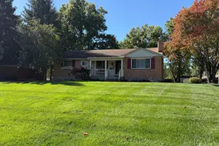 7123 Greenfringe Ln, Springfield Township, OH 45224 - Photo 3
