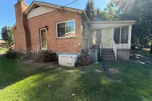7123 Greenfringe Ln, Springfield Township, OH 45224 - Photo 3
