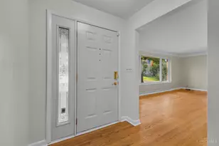 5900 Donjoy Dr, Blue Ash, OH 45242 - Photo 5